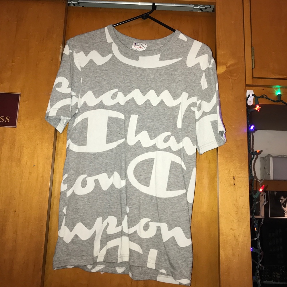 Champion t-shirt